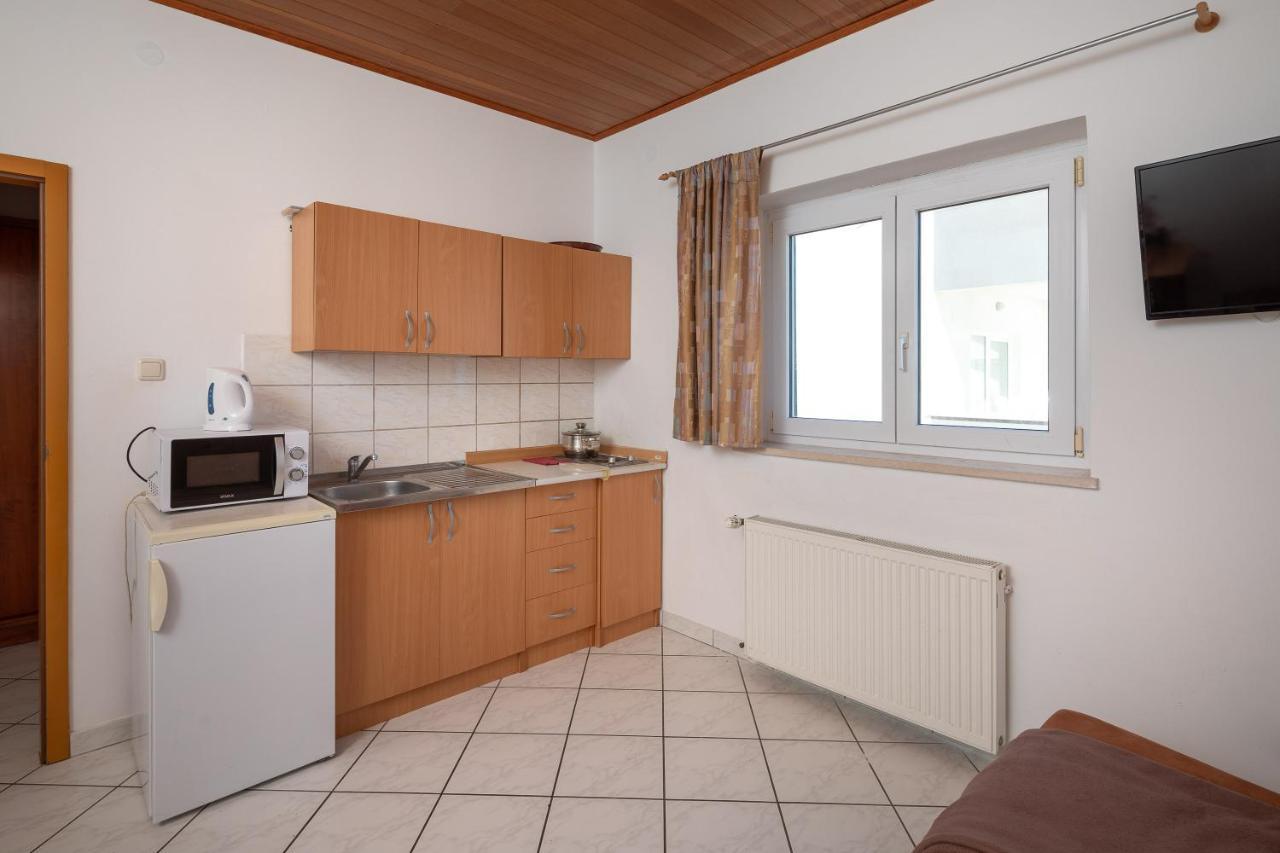 Germania Rooms & Apartments Celina Chambre photo